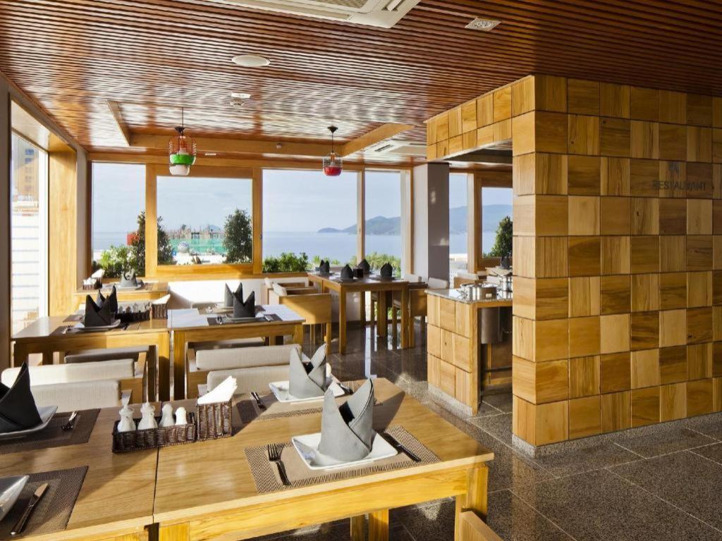 Golden Holiday Hotel Nha Trang Luaran gambar