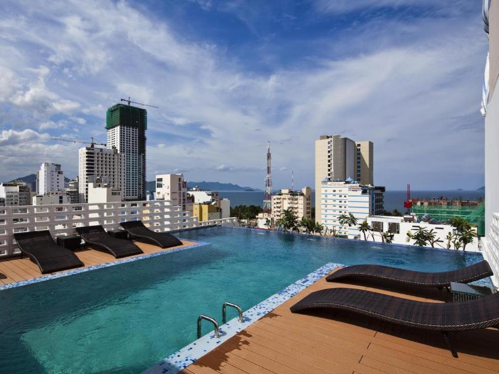 Golden Holiday Hotel Nha Trang Luaran gambar