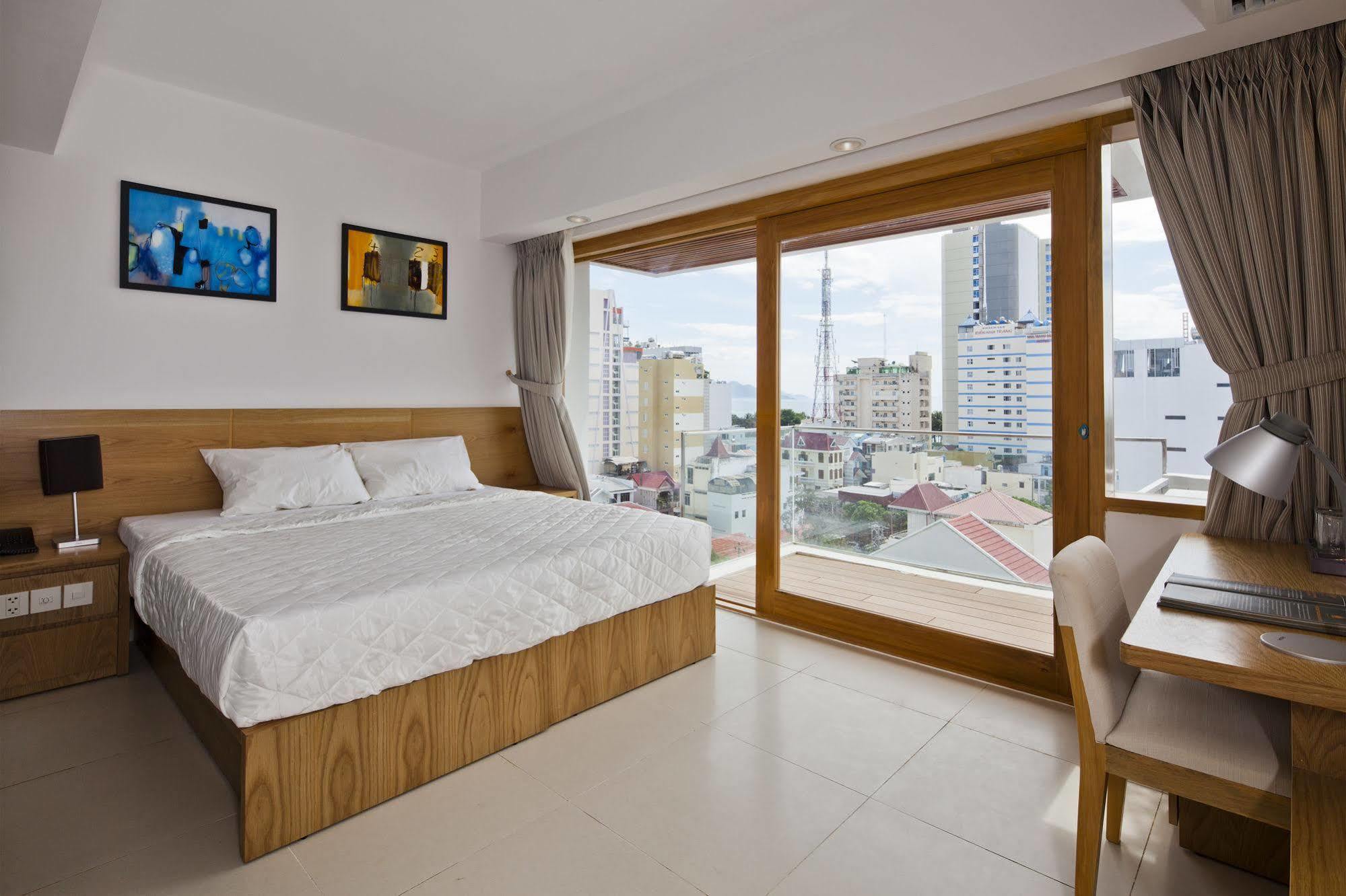Golden Holiday Hotel Nha Trang Luaran gambar