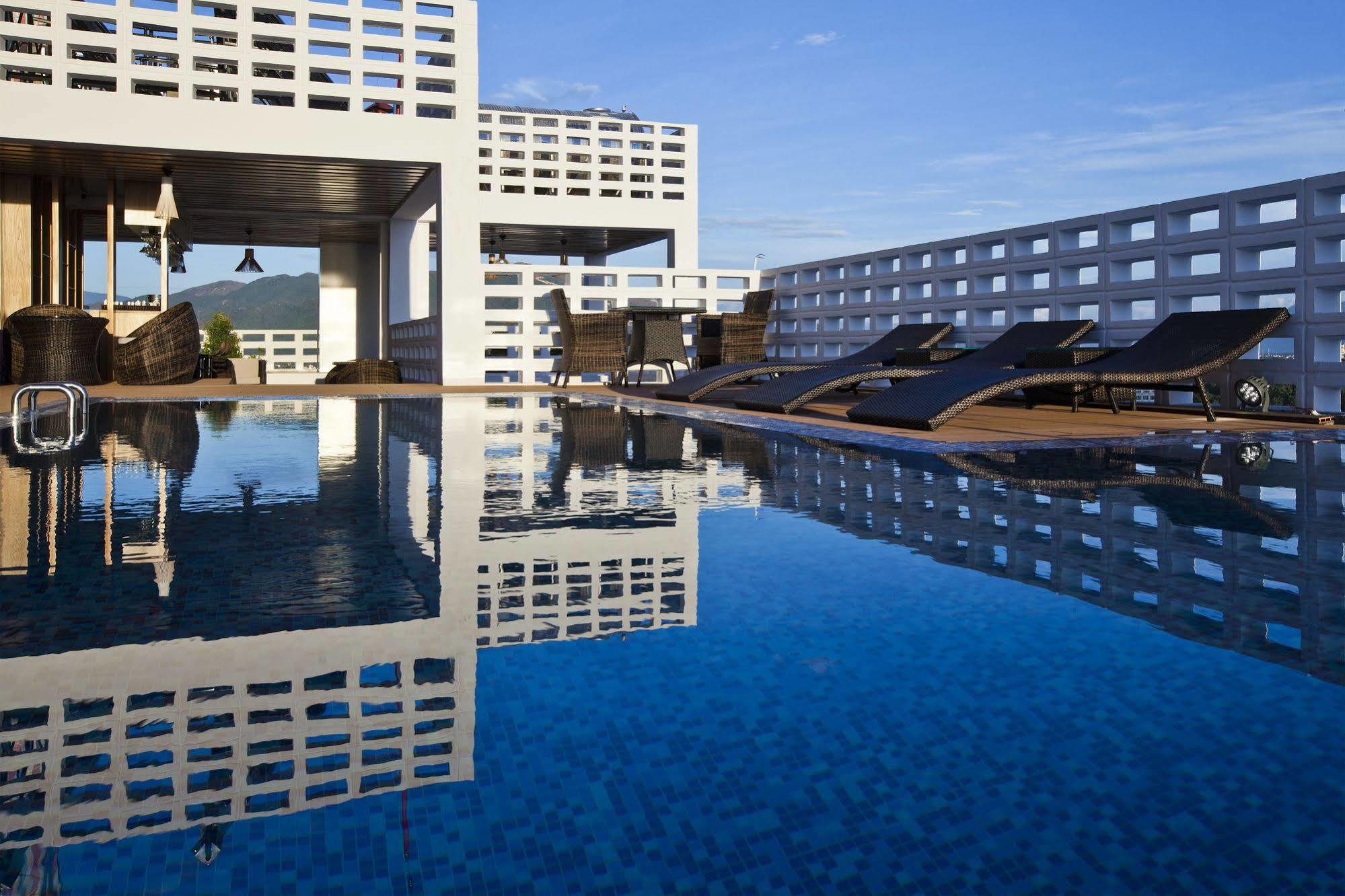 Golden Holiday Hotel Nha Trang Luaran gambar